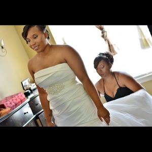 WHITE BY Vera Wang Collection Wedding Dress